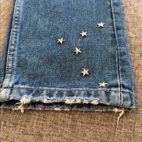 Zara women’s Star-Studded Denim Jeans - Picture 2 of 8